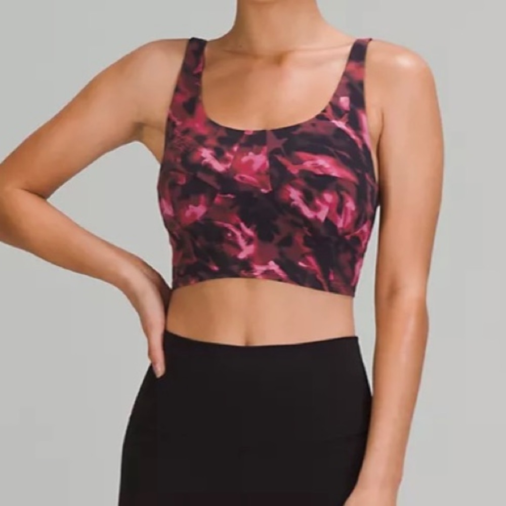 NWT Lululemon Nulu Front Darling Woman’s Yoga Bra Size 2💕